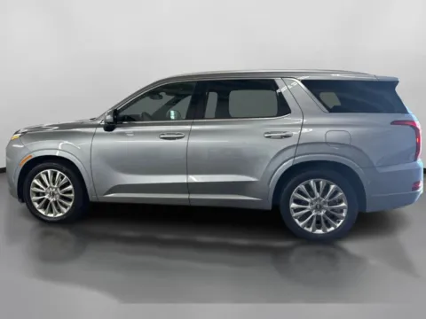 More photos of 2020 Hyundai Palisade Limited Sport Utility 4D at DriveMax (Auto Center Sales and Service), MA