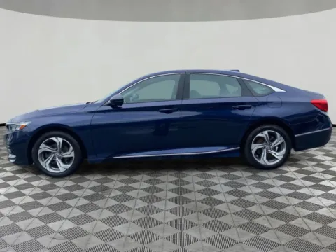 More photos of 2020 Honda Accord EX-L Sedan 4D at DriveMax (Auto Center Sales and Service), MA