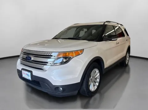 More photos of 2014 Ford Explorer XLT Sport Utility 4D at DriveMax (Auto Center Sales and Service), MA