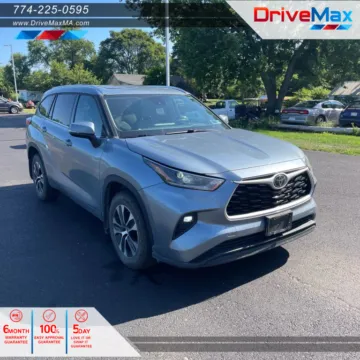 Silver 2021 Toyota Highlander XLE Sport Utility 4D for sale in West Bridgewater, MA