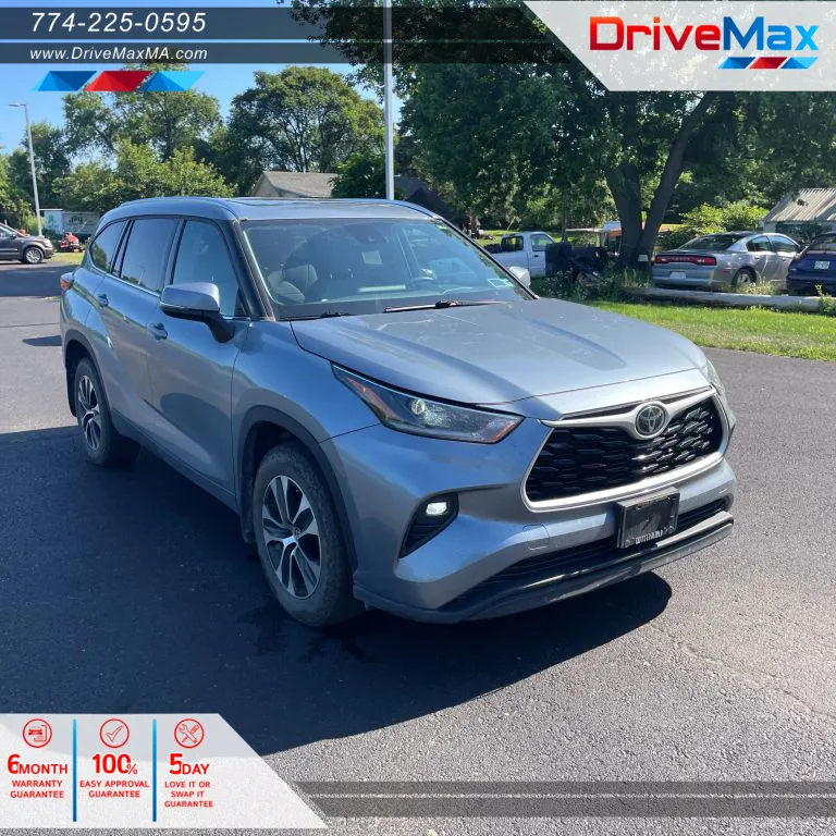 Silver 2021 Toyota Highlander XLE Sport Utility 4D for sale in West Bridgewater, MA