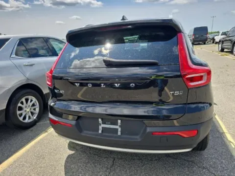 Another view of 2021 Volvo XC40 T5 Momentum Sport Utility 4D for sale in West Bridgewater, MA at DriveMax (Auto Center Sales and Service)