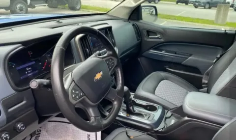 More photos of 2020 Chevrolet Colorado Crew Cab Z71 Pickup 4D 5 ft at DriveMax (Auto Center Sales and Service), MA