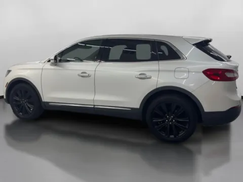 More photos of 2016 Lincoln MKX Reserve Sport Utility 4D at DriveMax (Auto Center Sales and Service), MA