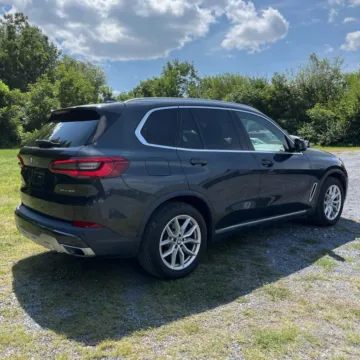 Another view of 2019 BMW X5 xDrive40i Sport Utility 4D for sale in West Bridgewater, MA at DriveMax (Auto Center Sales and Service)