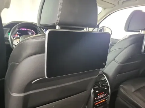 More photos of 2020 BMW X7 xDrive40i Sport Utility 4D at DriveMax (Auto Center Sales and Service), MA