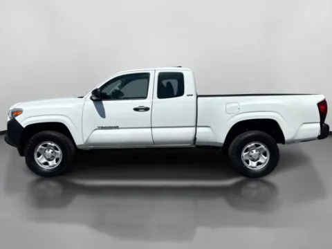 More photos of 2018 Toyota Tacoma Access Cab SR Pickup 4D 6 ft at DriveMax (Auto Center Sales and Service), MA