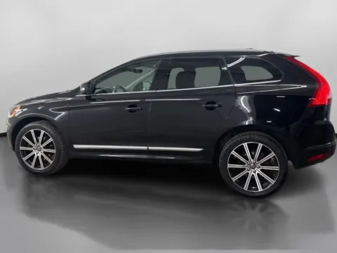 More photos of 2017 Volvo XC60 T6 Inscription Sport Utility 4D at DriveMax (Auto Center Sales and Service), MA