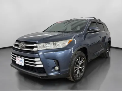 More photos of 2018 Toyota Highlander LE Sport Utility 4D at DriveMax (Auto Center Sales and Service), MA