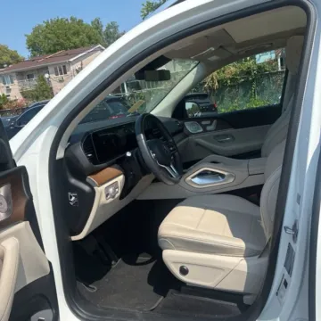 Photos of 2021 Mercedes-Benz GLE 350 4MATIC Sport Utility 4D for sale in West Bridgewater, MA at DriveMax (Auto Center Sales and Service)