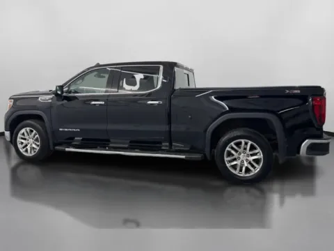 More photos of 2020 GMC Sierra 1500 Crew Cab SLT Pickup 4D 6 1/2 ft at DriveMax (Auto Center Sales and Service), MA