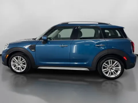 More photos of 2022 MINI Countryman Cooper Hatchback 4D at DriveMax (Auto Center Sales and Service), MA
