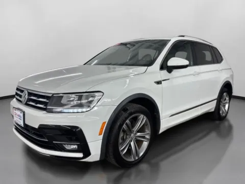 More photos of 2019 Volkswagen Tiguan 2.0T SEL R-Line 4Motion Sport Utility 4D at DriveMax (Auto Center Sales and Service), MA