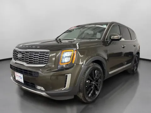 More photos of 2020 Kia Telluride SX Sport Utility 4D at DriveMax (Auto Center Sales and Service), MA