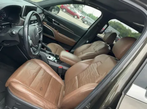 Another view of 2020 Kia Telluride SX Sport Utility 4D for sale in West Bridgewater, MA at DriveMax (Auto Center Sales and Service)