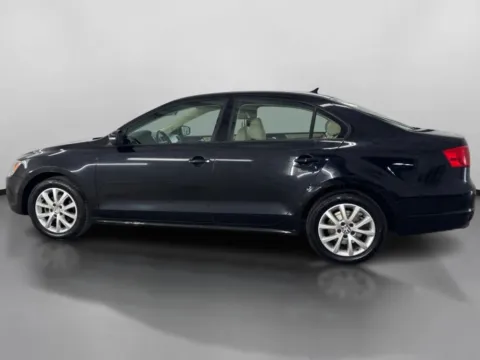 More photos of 2011 Volkswagen Jetta SE Sedan 4D at DriveMax (Auto Center Sales and Service), MA