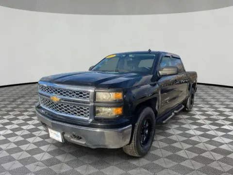 More photos of 2014 Chevrolet Silverado 1500 Crew Cab LT Pickup 4D 5 3/4 ft at DriveMax (Auto Center Sales and Service), MA
