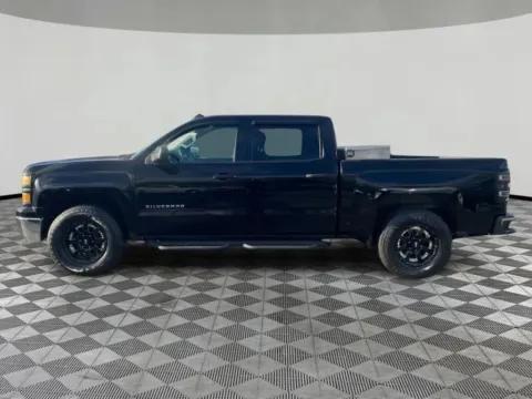 More photos of 2014 Chevrolet Silverado 1500 Crew Cab LT Pickup 4D 5 3/4 ft at DriveMax (Auto Center Sales and Service), MA