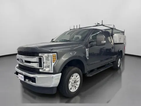 More photos of 2019 Ford F250 Super Duty Crew Cab XLT Pickup 4D 6 3/4 ft at DriveMax (Auto Center Sales and Service), MA
