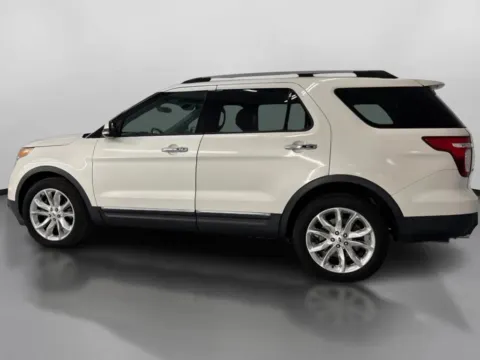 More photos of 2013 Ford Explorer Limited Sport Utility 4D at DriveMax (Auto Center Sales and Service), MA