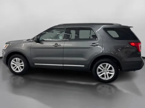 More photos of 2018 Ford Explorer XLT Sport Utility 4D at DriveMax (Auto Center Sales and Service), MA