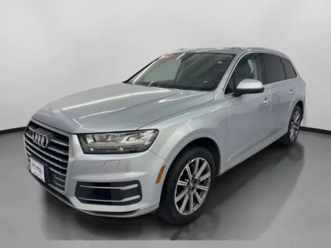 More photos of 2017 Audi Q7 3.0T Prestige Sport Utility 4D at DriveMax (Auto Center Sales and Service), MA