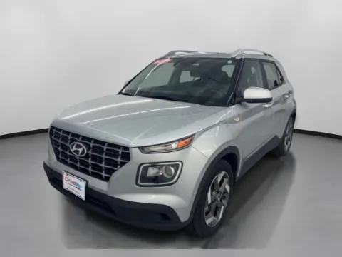 More photos of 2021 Hyundai Venue SEL Sport Utility 4D at DriveMax (Auto Center Sales and Service), MA