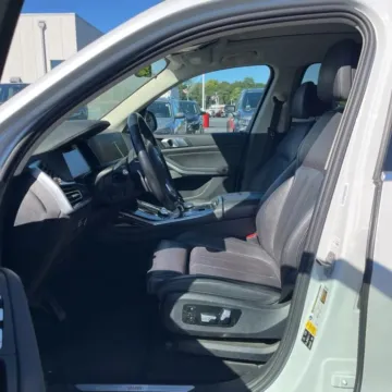Photos of 2019 BMW X7 xDrive50i Sport Utility 4D for sale in West Bridgewater, MA at DriveMax (Auto Center Sales and Service)