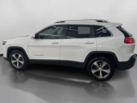 More photos of 2019 Jeep Cherokee Limited Sport Utility 4D at DriveMax (Auto Center Sales and Service), MA