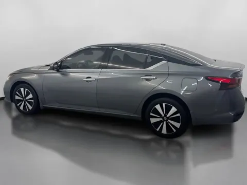 More photos of 2019 Nissan Altima 2.5 SV Sedan 4D at DriveMax (Auto Center Sales and Service), MA