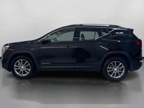 More photos of 2023 GMC Terrain SLT Sport Utility 4D at DriveMax (Auto Center Sales and Service), MA