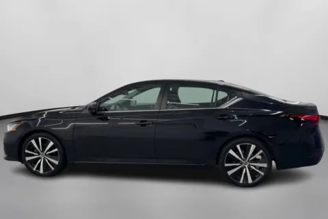More photos of 2021 Nissan Altima 2.5 SR Sedan 4D at DriveMax (Auto Center Sales and Service), MA
