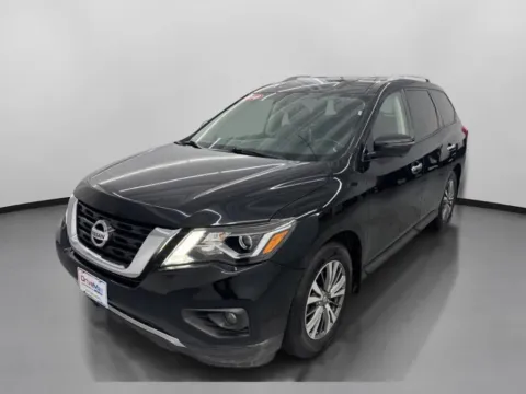 More photos of 2018 Nissan Pathfinder SL Sport Utility 4D at DriveMax (Auto Center Sales and Service), MA