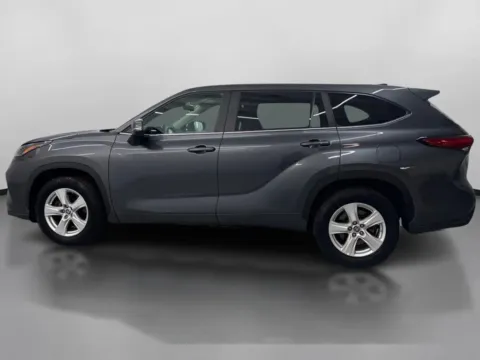 More photos of 2023 Toyota Highlander L Sport Utility 4D at DriveMax (Auto Center Sales and Service), MA
