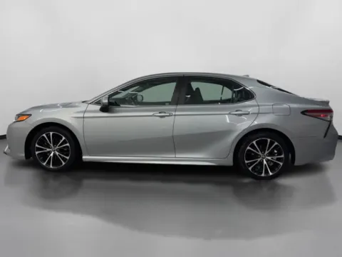 More photos of 2019 Toyota Camry SE Sedan 4D at DriveMax (Auto Center Sales and Service), MA