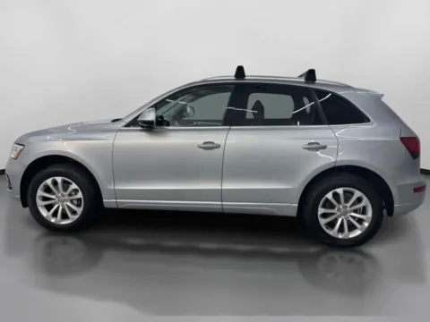 More photos of 2017 Audi Q5 2.0T Premium Sport Utility 4D at DriveMax (Auto Center Sales and Service), MA