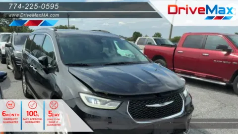 Black 2021 Chrysler Pacifica Touring L Minivan 4D for sale in West Bridgewater, MA