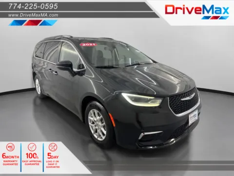 Black 2021 Chrysler Pacifica Touring L Minivan 4D for sale in West Bridgewater, MA
