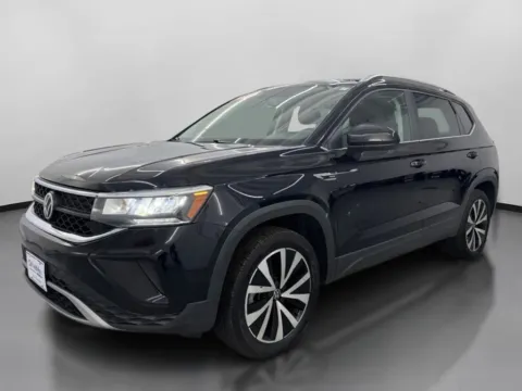 More photos of 2022 Volkswagen Taos SE 4MOTION Sport Utility 4D at DriveMax (Auto Center Sales and Service), MA
