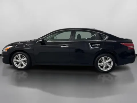 More photos of 2013 Nissan Altima 2.5 SL Sedan 4D at DriveMax (Auto Center Sales and Service), MA