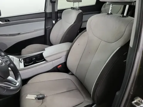 Another view of 2020 Hyundai Palisade SEL Sport Utility 4D for sale in West Bridgewater, MA at DriveMax (Auto Center Sales and Service)