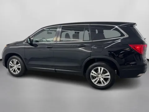 More photos of 2017 Honda Pilot EX-L Sport Utility 4D at DriveMax (Auto Center Sales and Service), MA