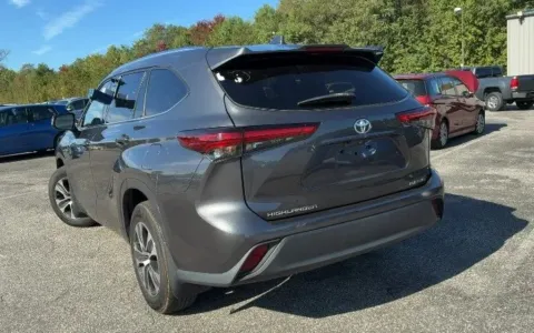 Photos of 2021 Toyota Highlander XLE Sport Utility 4D for sale in West Bridgewater, MA at DriveMax (Auto Center Sales and Service)