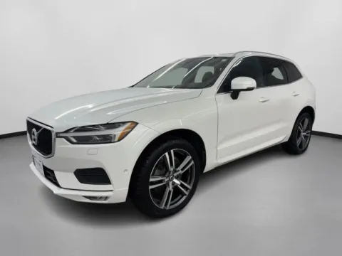 More photos of 2018 Volvo XC60 T6 Momentum Sport Utility 4D at DriveMax (Auto Center Sales and Service), MA
