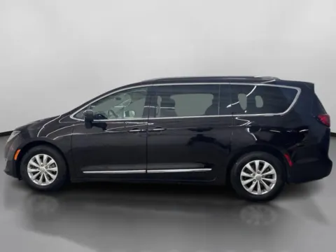 More photos of 2018 Chrysler Pacifica Touring L Minivan 4D at DriveMax (Auto Center Sales and Service), MA