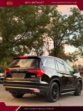 More photos of 2017 Honda Pilot Elite Sport Utility 4D at Saint Motors, UT