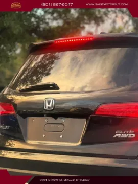 More photos of 2017 Honda Pilot Elite Sport Utility 4D at Saint Motors, UT