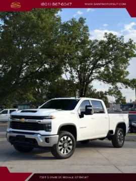 White 2024 Chevrolet Silverado 2500 HD Crew Cab LT Pickup 4D 6 1/2 ft for sale in Midvale, UT
