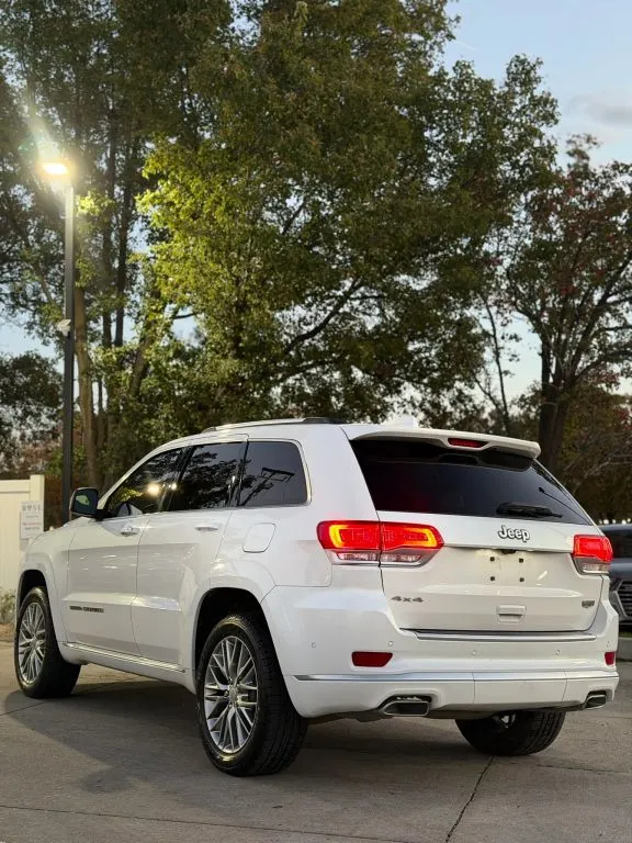 More photos of 2018 Jeep Grand Cherokee Summit Sport Utility 4D at Saint Motors, UT