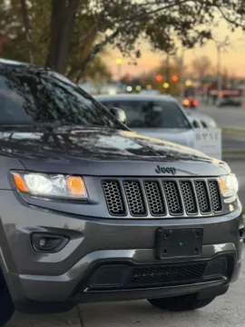 More photos of 2015 Jeep Grand Cherokee Altitude Sport Utility 4D at Saint Motors, UT